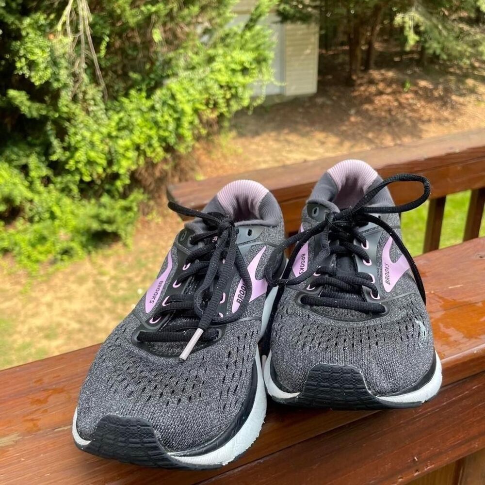 Brooks Transmit 3 Women's 8 Grey Pink Running Shoes